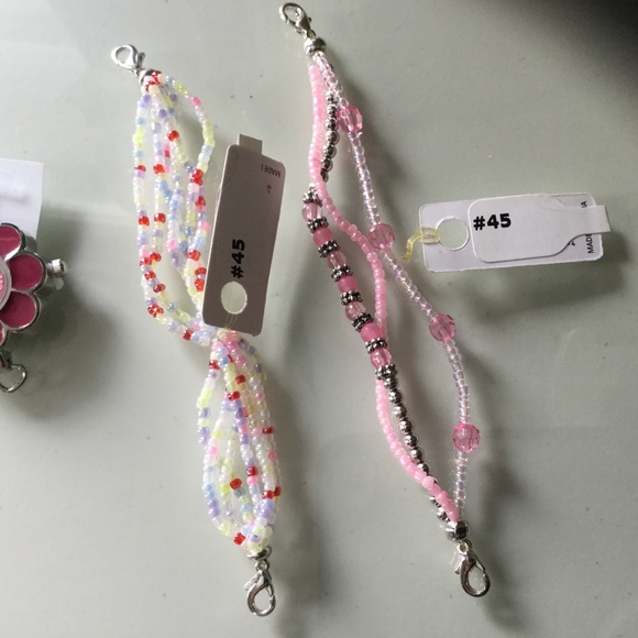 Girls’ Kids’ Pink Flower Face Swap Watch & 2 Bands - Picture 3 of 3